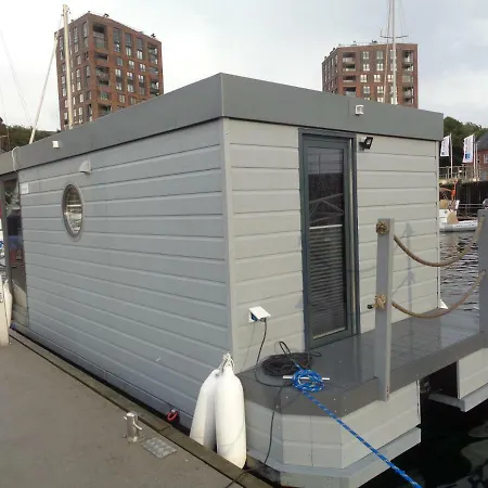 Hausboot Paulada-mare