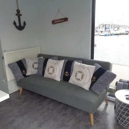 Hotel na wodzie Hausboot Paulada-mare *