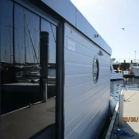 Hausboot Paulada-mare *