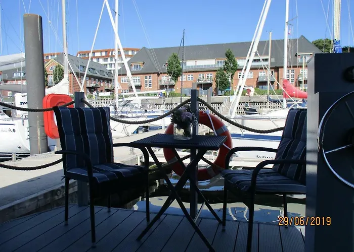 Hausboot Paulada-mare Botel